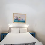 Edem 3* Fira (Santorini)