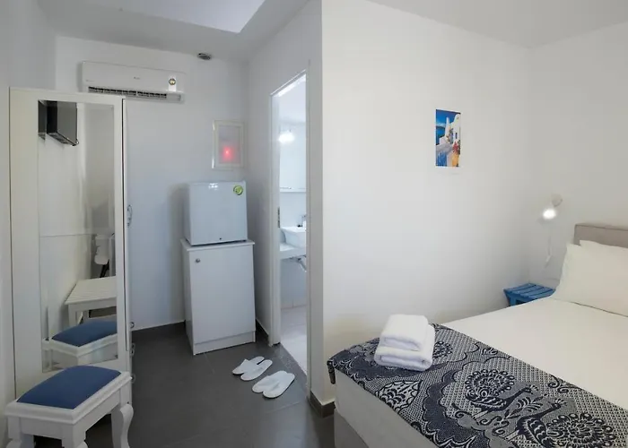 Edem 3* Fira (Santorini)