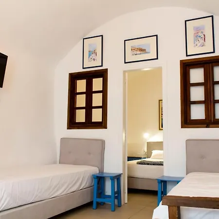 Edem Fira (Santorini)